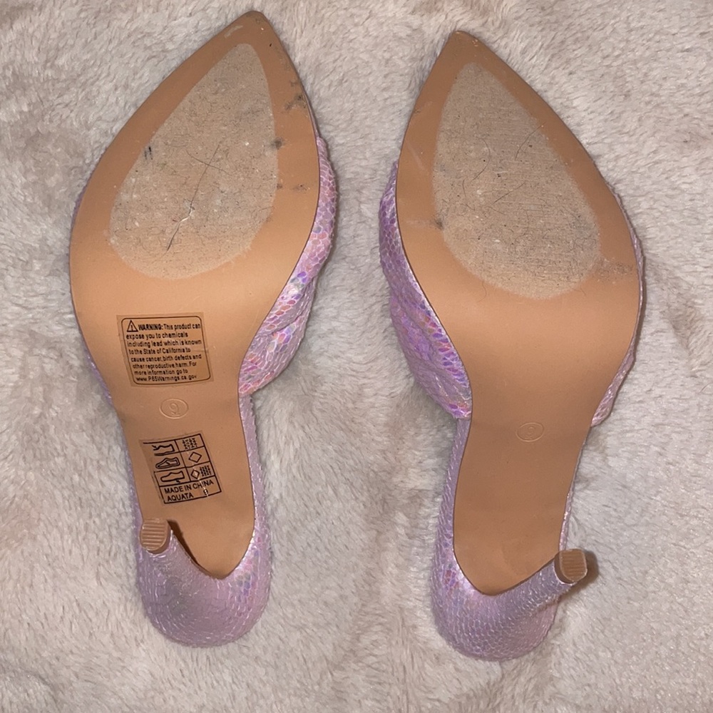 Heels - Picture 3 of 3